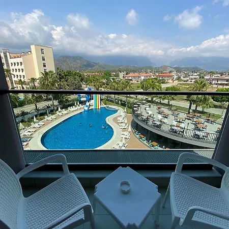 Istanbul Hotel 4*
