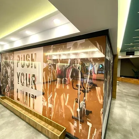 Istanbul Hotel 4*